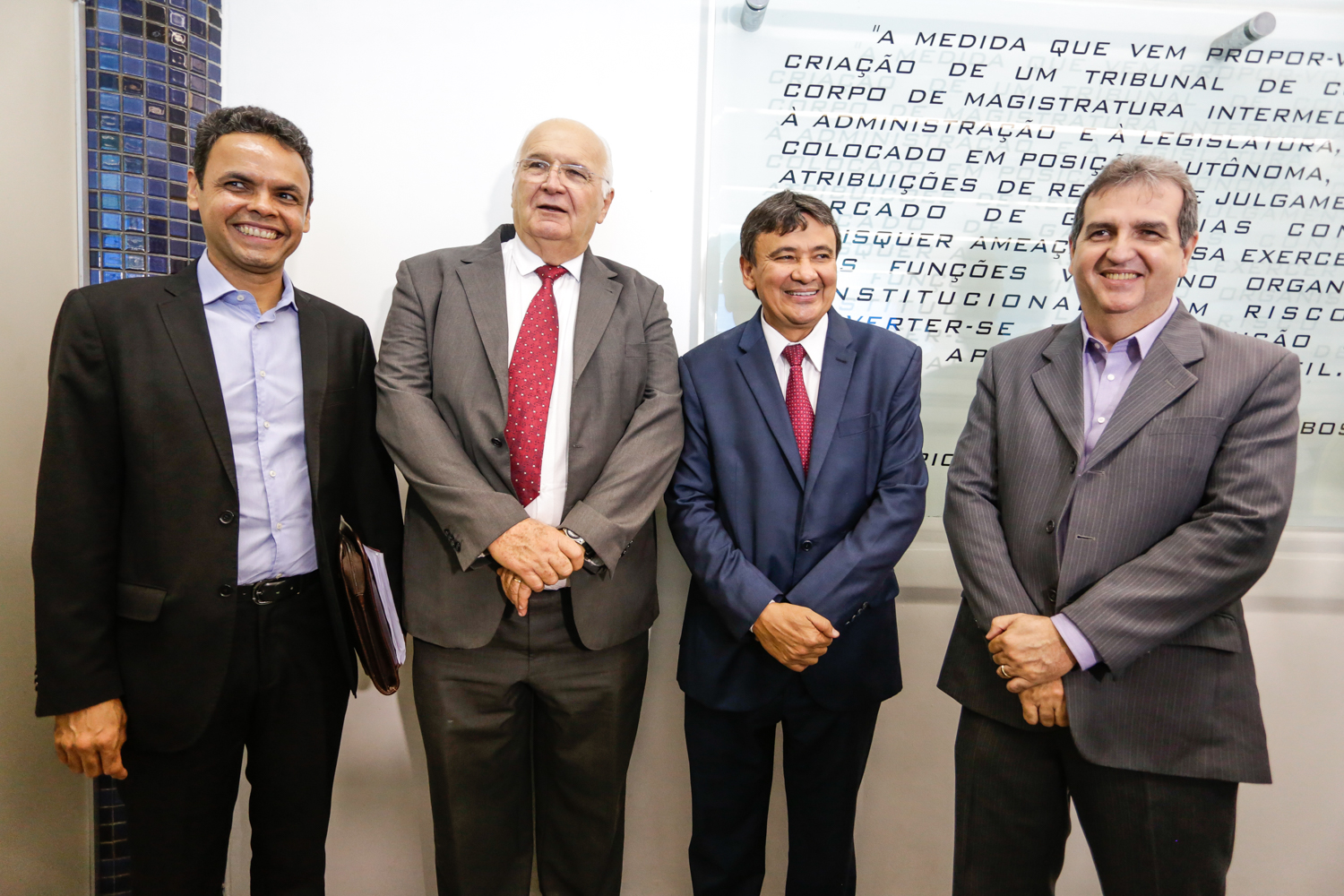 Governador Wellington Dias vistia Presidente do TCE