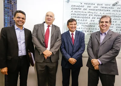 Governador Wellington Dias vistia Presidente do TCE