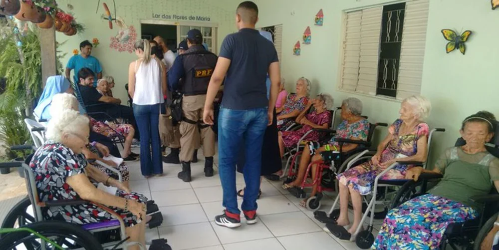 Idosas do Lar das Flores de Maria são beneficiadas com ação voluntária