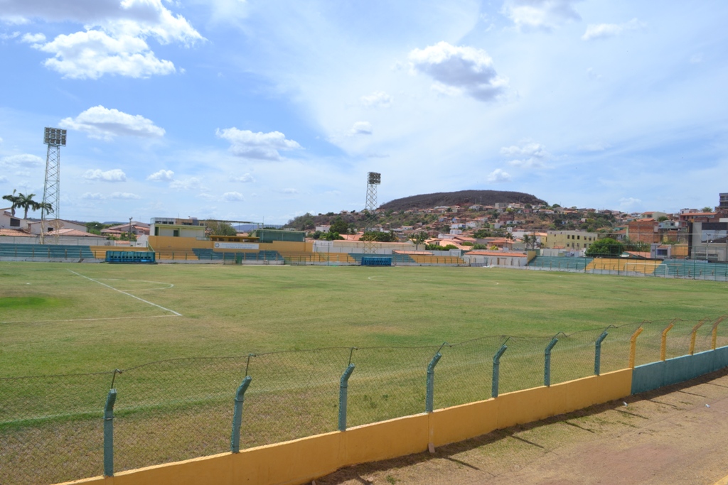 Estádio Helvídio Nunes passará por reforma 
