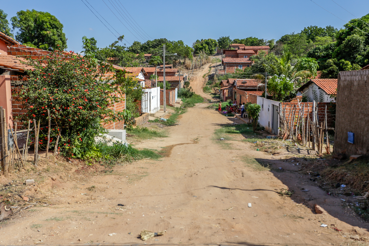 Moradores reclamam de falta de pavimentação na Vila Irmã Dulce 