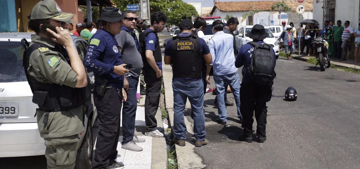 A Polícia Militar e a Civil estiveram no local