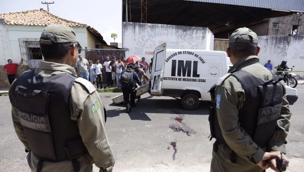A Polícia Militar esteve no local do crime