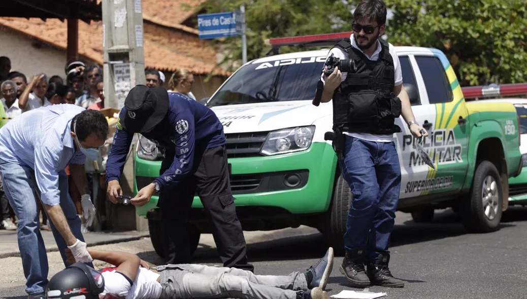 O crime aconteceu no início da tarde desta sexta-feira (9)