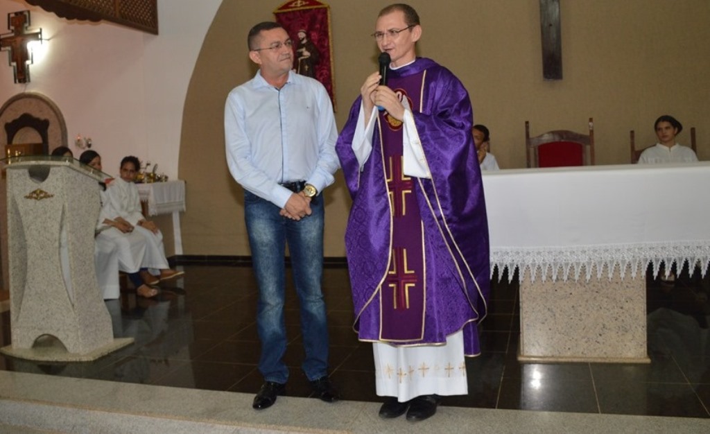 Missa solene em Picos
