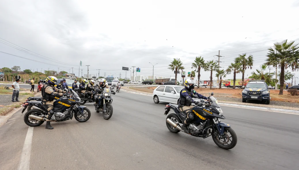 Policiais fizeram blitz na Ladeira do Uruguai