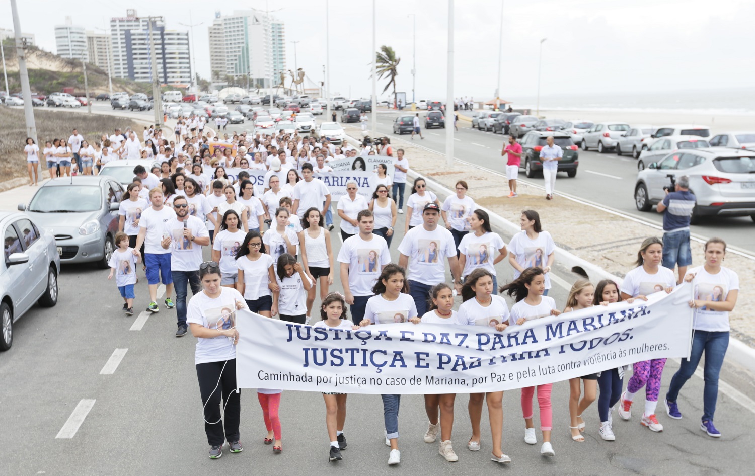 Caminhada pela paz por Mariana Costa