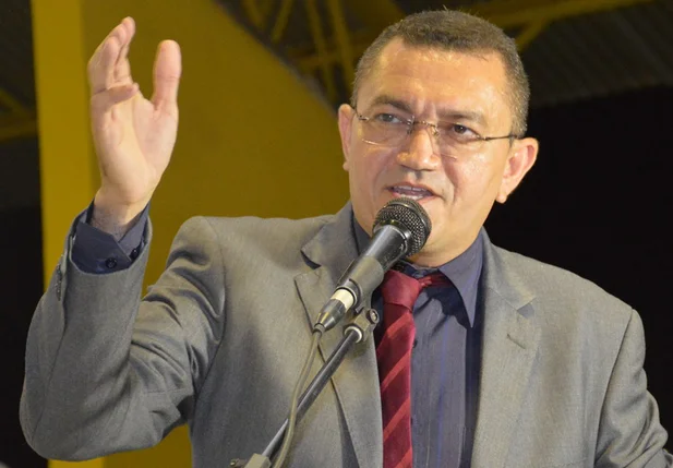 Padre Walmir agradece a confiança do povo picoense