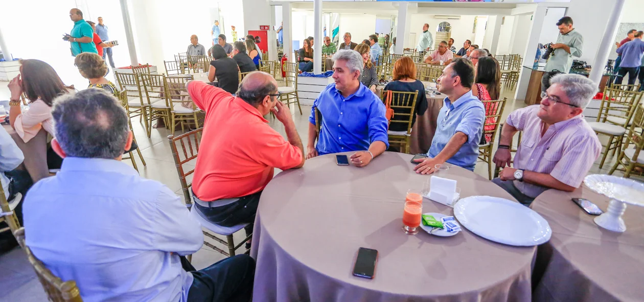 Autoridades presentes