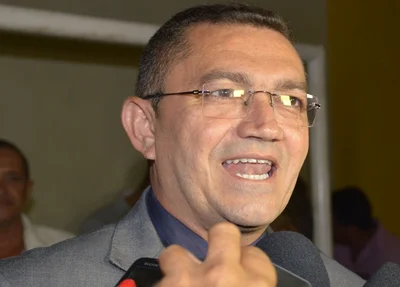 Padre Walmir diz que quem acusa precisa provar