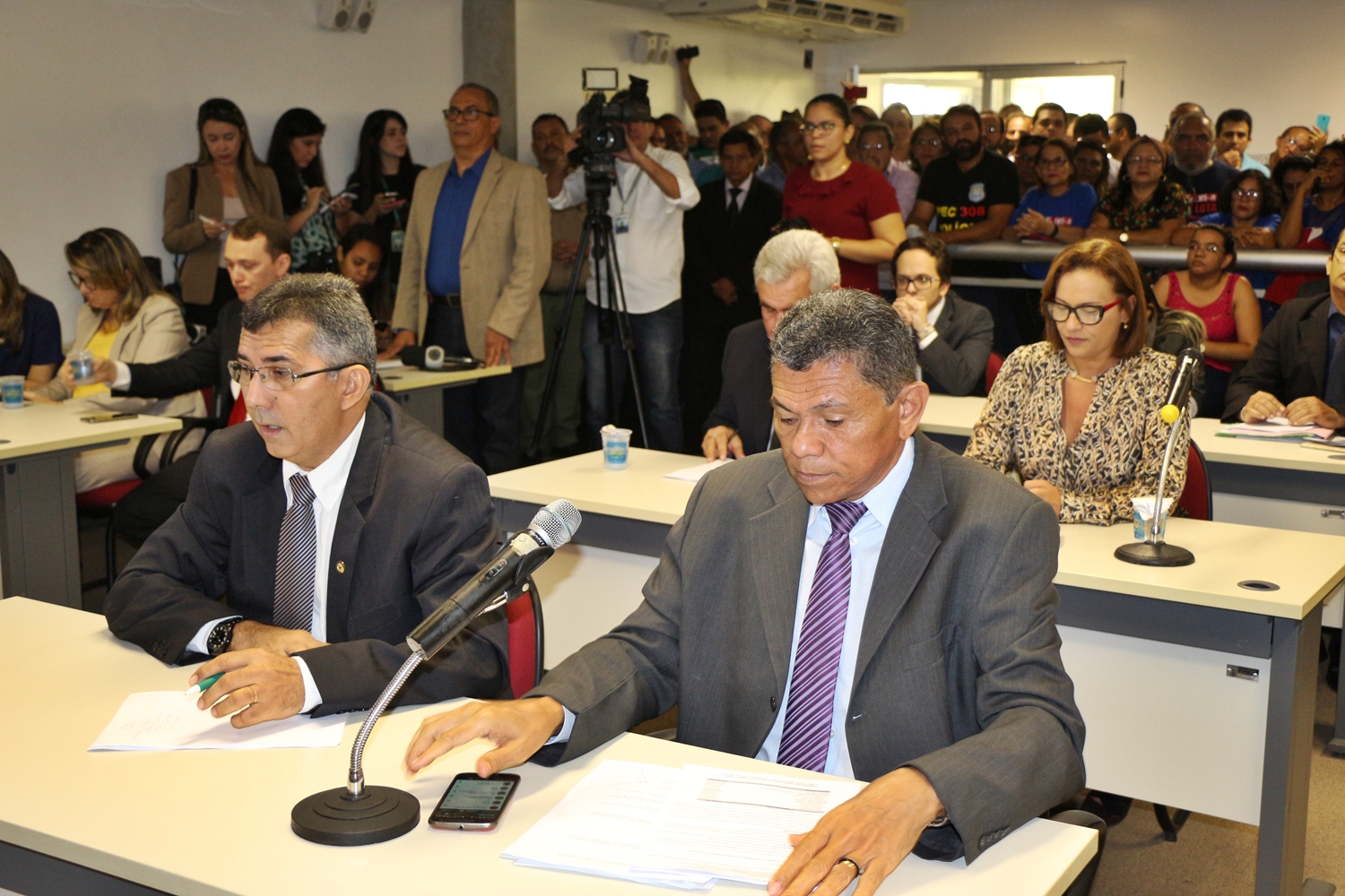 Sala da CCJ na Assembleia Legislativa do Piauí