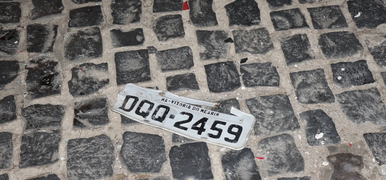 Placa caiu do veículo