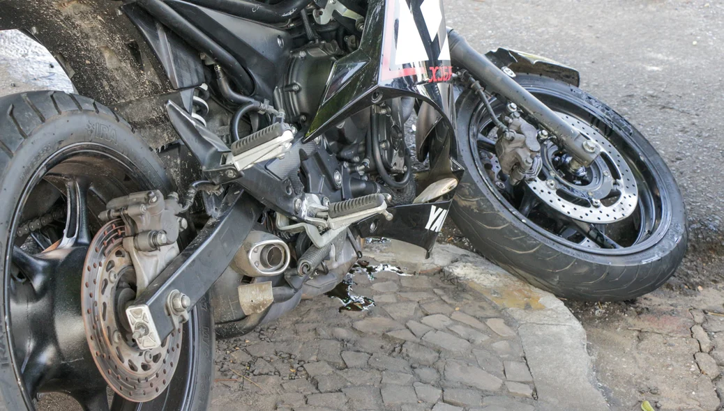 Moto envolvida no acidente