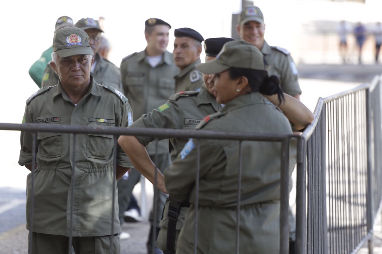 Policiamento no local