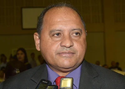 Maté retira candidatura e anuncia apoio a Hugo Victor