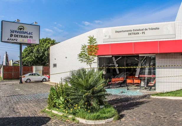 Posto do detran localizado no dirceu
