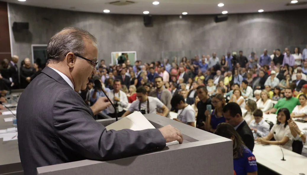 Discurso do prefeito reeleito Firmino Filho