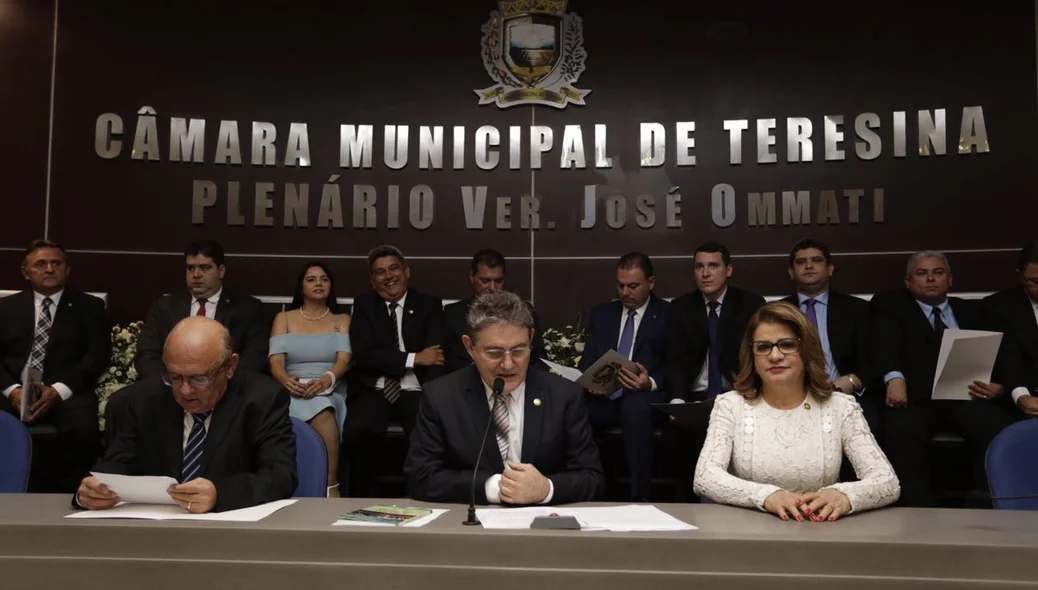 Solenidade de posse do prefeito Firmino Filho e vereadores  