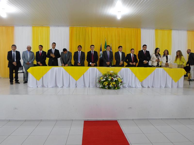 Prefeito e vereadores são empossados na prefeitura de Cocal