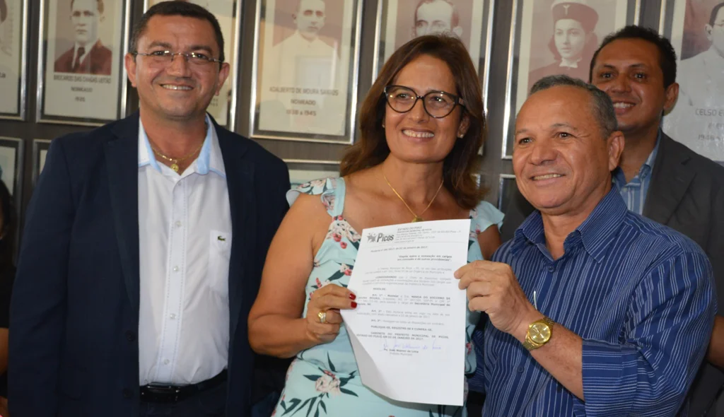 Socorro Carvalho assume a secretaria de Saúde