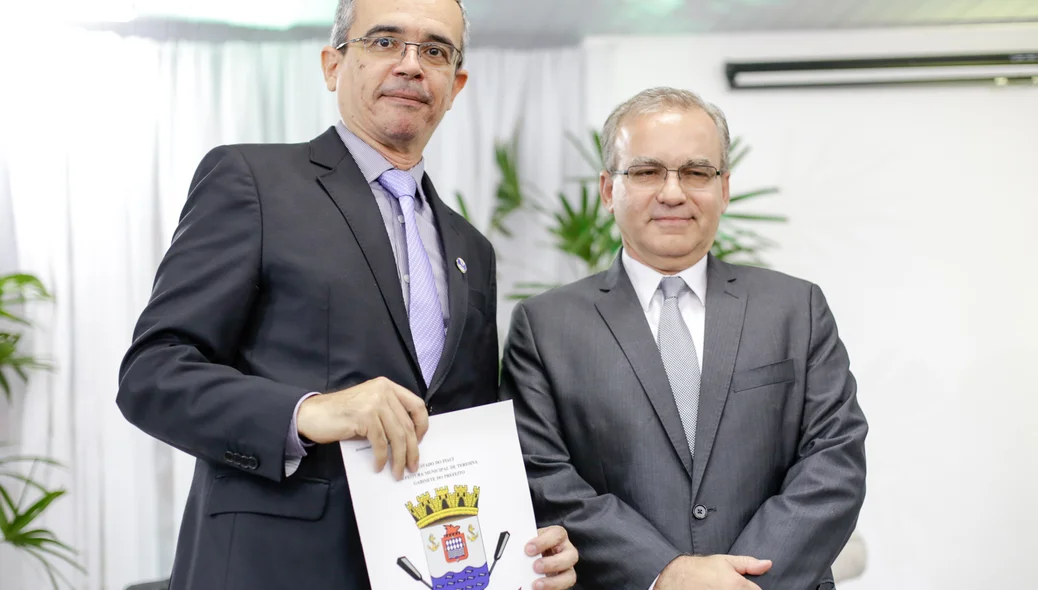 Washington  Bonfim e Firmino filho