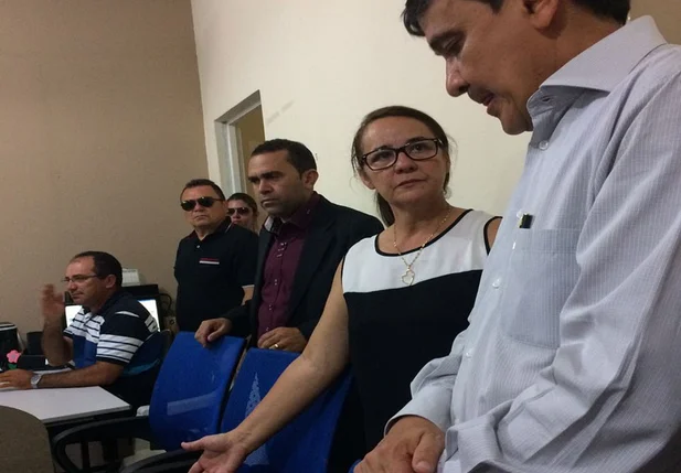Wellington Dias participa de velório de Chico Borges
