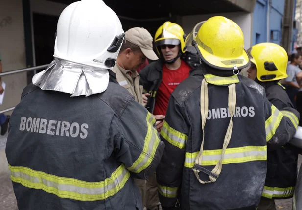 Corpo de Bombeiros se reúne no Palácio de Karnak para posicionamento oficial