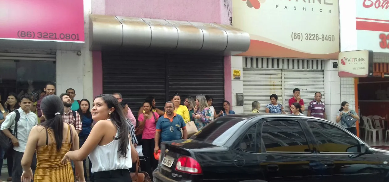 Pessoas saíram dos prédios após tremor em Teresina
