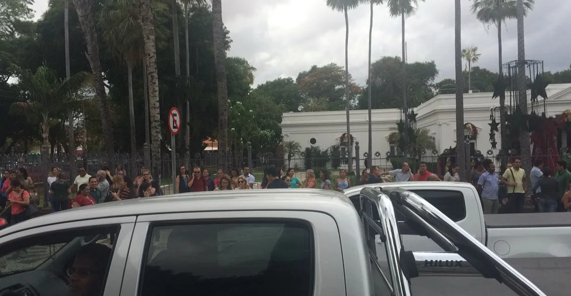 Teresinenses sentiram tremor e se assustaram