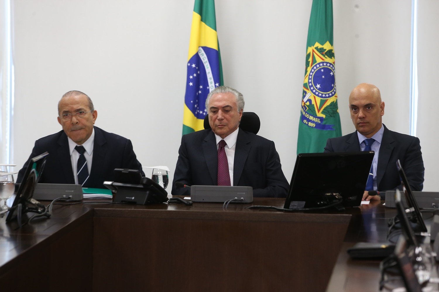 Temer se reúne com autoridades de segurança