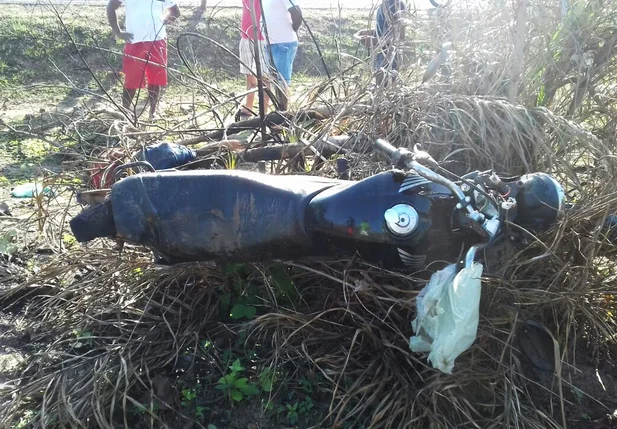 Acidente na estrada de acesso a Cabeceiras