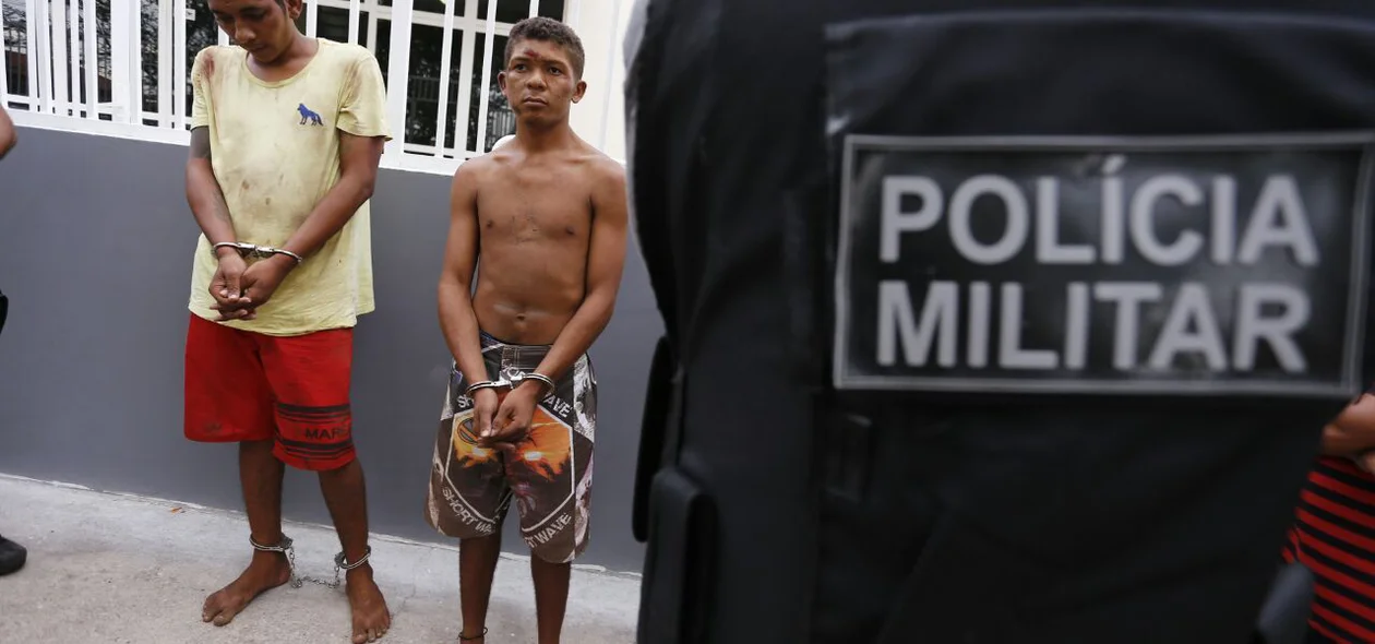 Polícia prende integrantes de quadrilha suspeita de roubo de veículos