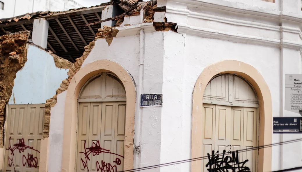 Detalhes do Prédio histórico que desabou 