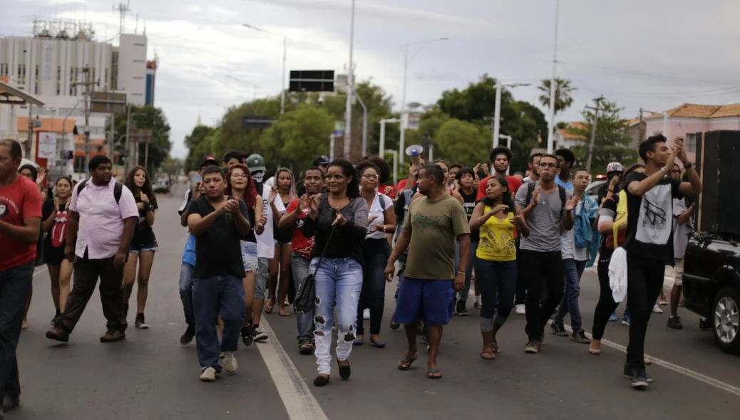 Protesto na Avenida Frei Serafim