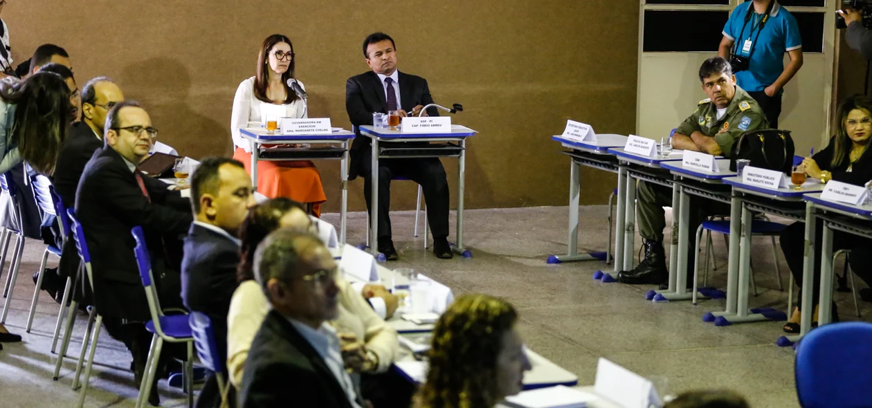 Reunião plano de segurança na acadepol 