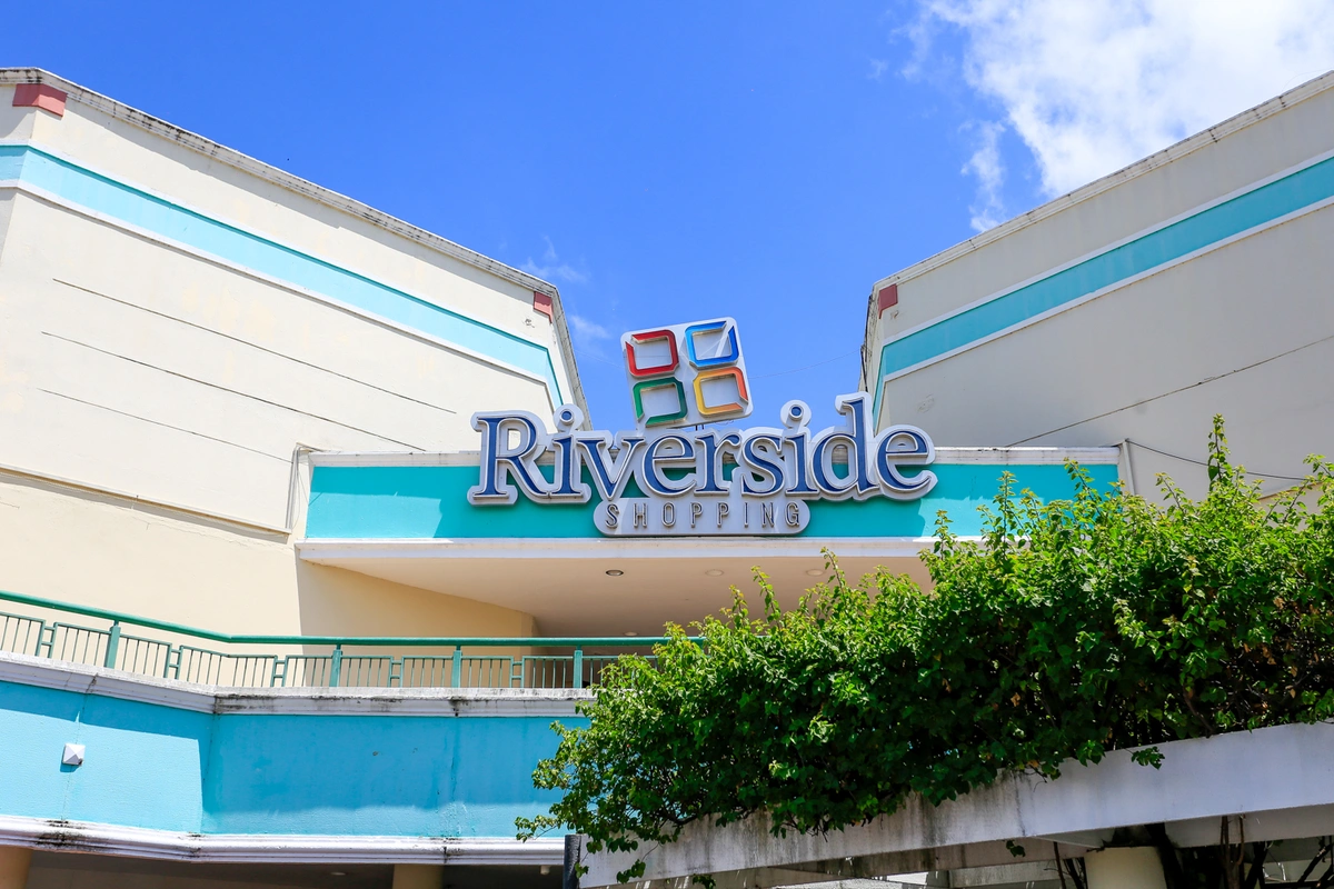 Riverside Shopping