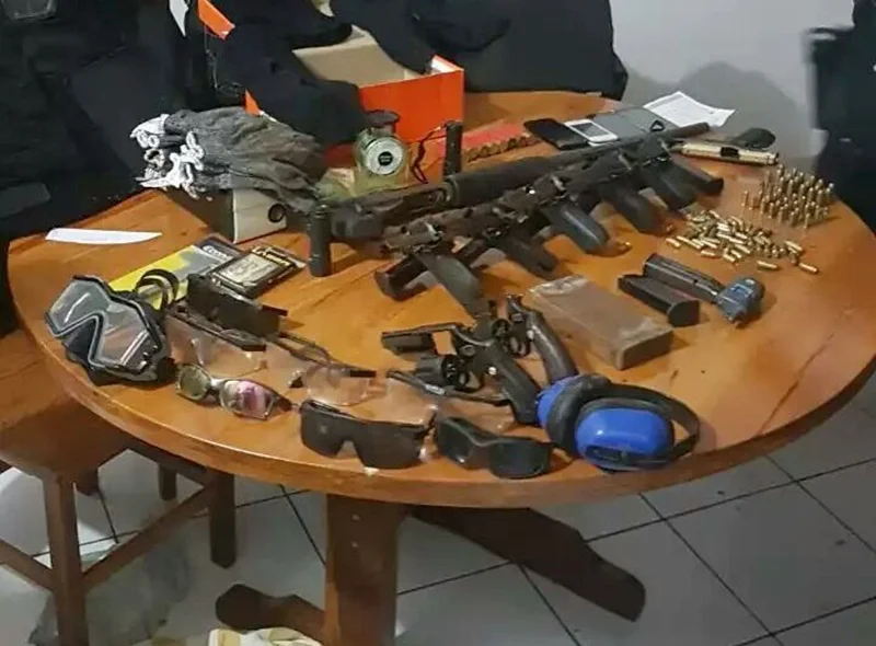 Objetos apreendidos em posse da quadrilha