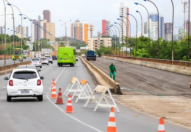 Faixa da Ponte do Meio é interditada neste sábado