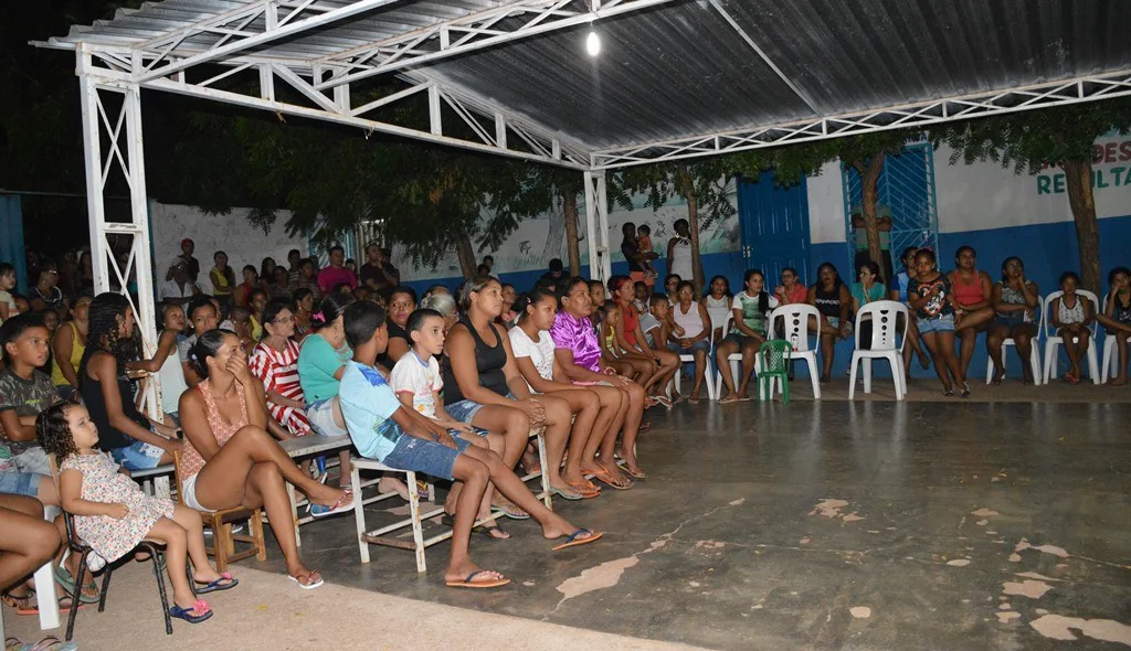 Comunidade participa do debate