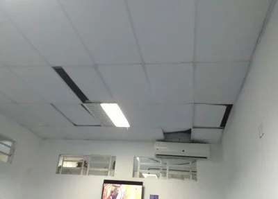 Parte do teto da Vikstar desaba durante chuva