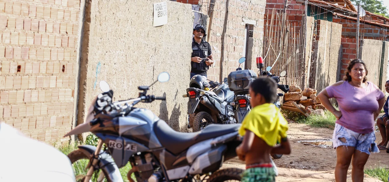 Polícia Militar estoura boca de fumo 
