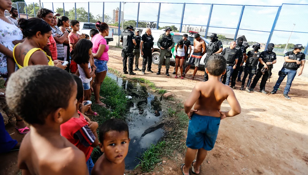 Polícia militar estoura boca de fumo em Teresina 