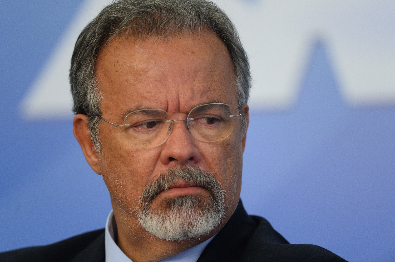 O ministro da Defesa, Raul Jugmann