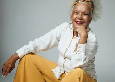 Cantora Loalwa Braz