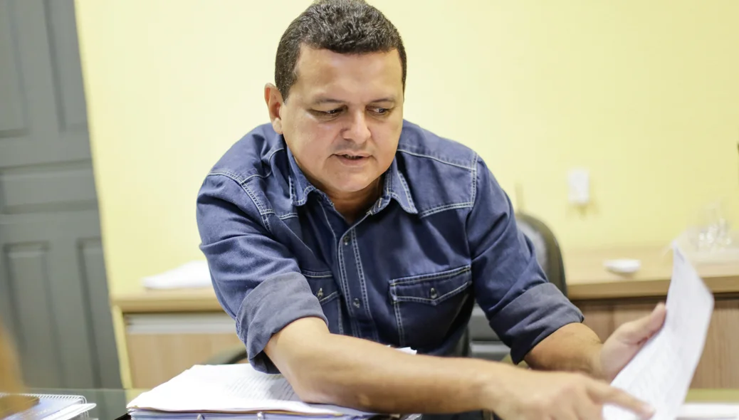 Prefeito de Miguel Alves Oliveira Junior 