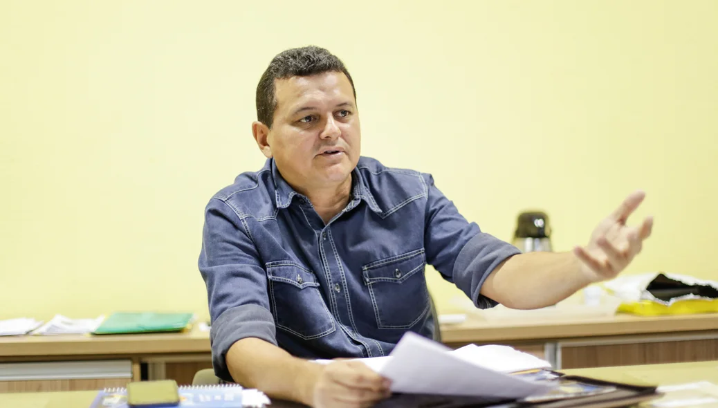 Prefeito de Miguel Alves Oliveira Junior
