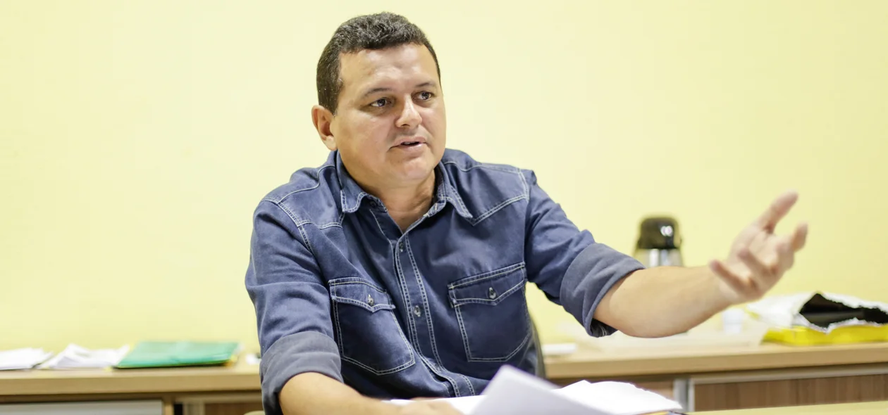 Prefeito de Miguel Alves Oliveira Junior