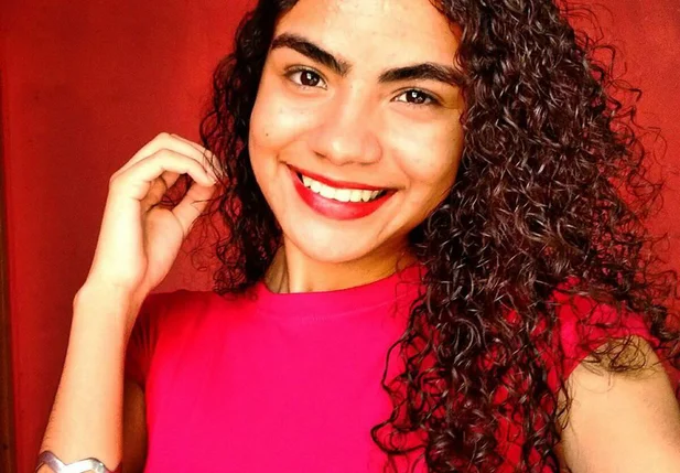 Myllenna Crateús