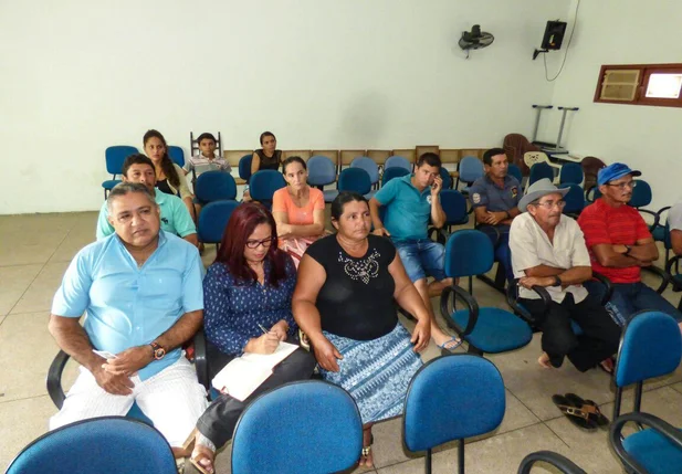 Secretaria Municipal de Agricultura reuniu trabalhadores da agricultura familiar