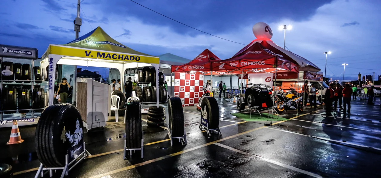 Vários stands no Lançamento Rally Piocerá 2017